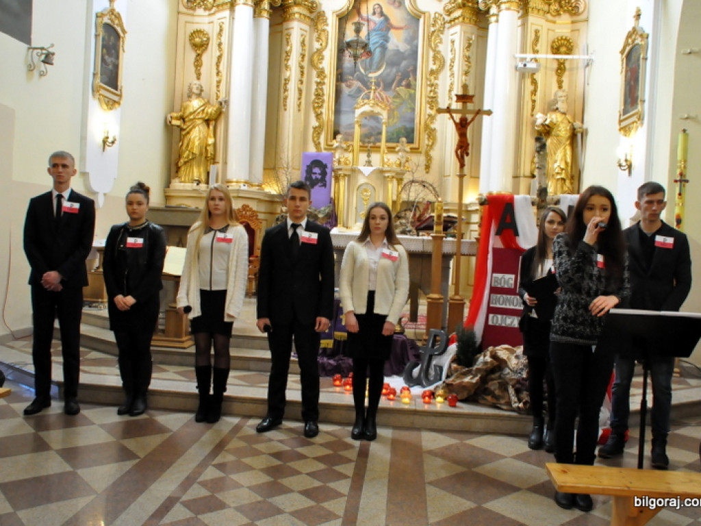 Biłgoraj, uroczystości 74. rocznicy utworzenia Armii Krajowej (FOTO)
