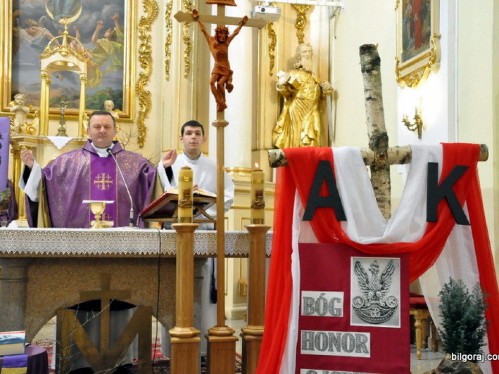 Biłgoraj, uroczystości 74. rocznicy utworzenia Armii Krajowej (FOTO)