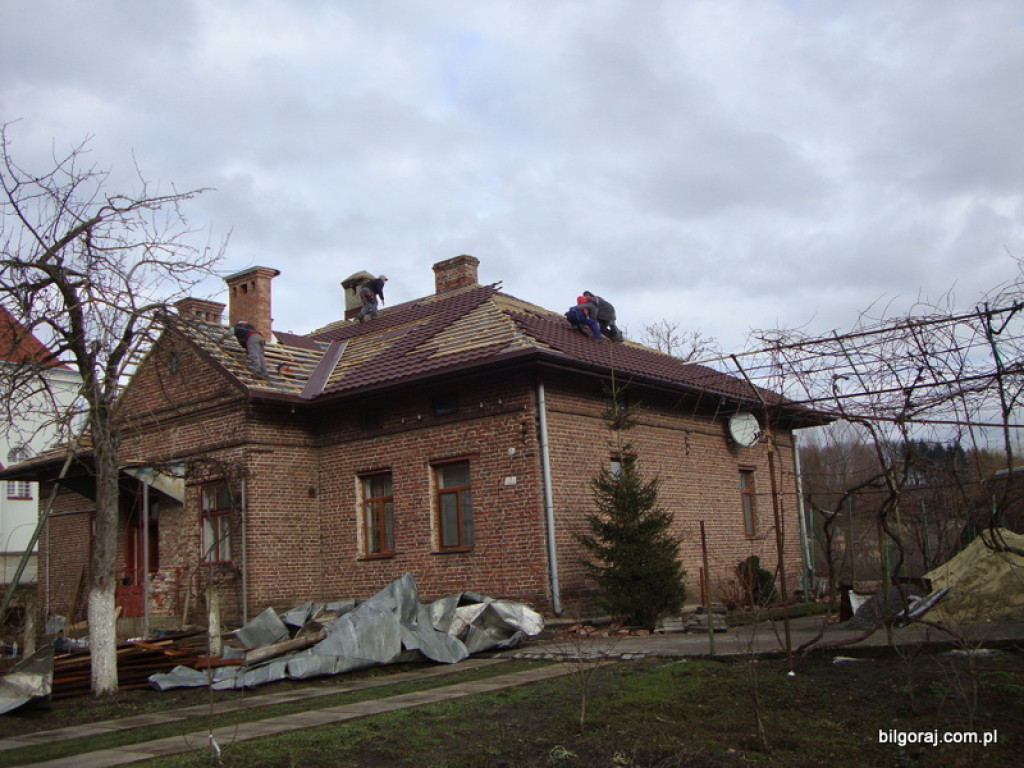 Biłgorajscy dekarze pomagali na Ukrainie (FOTO)