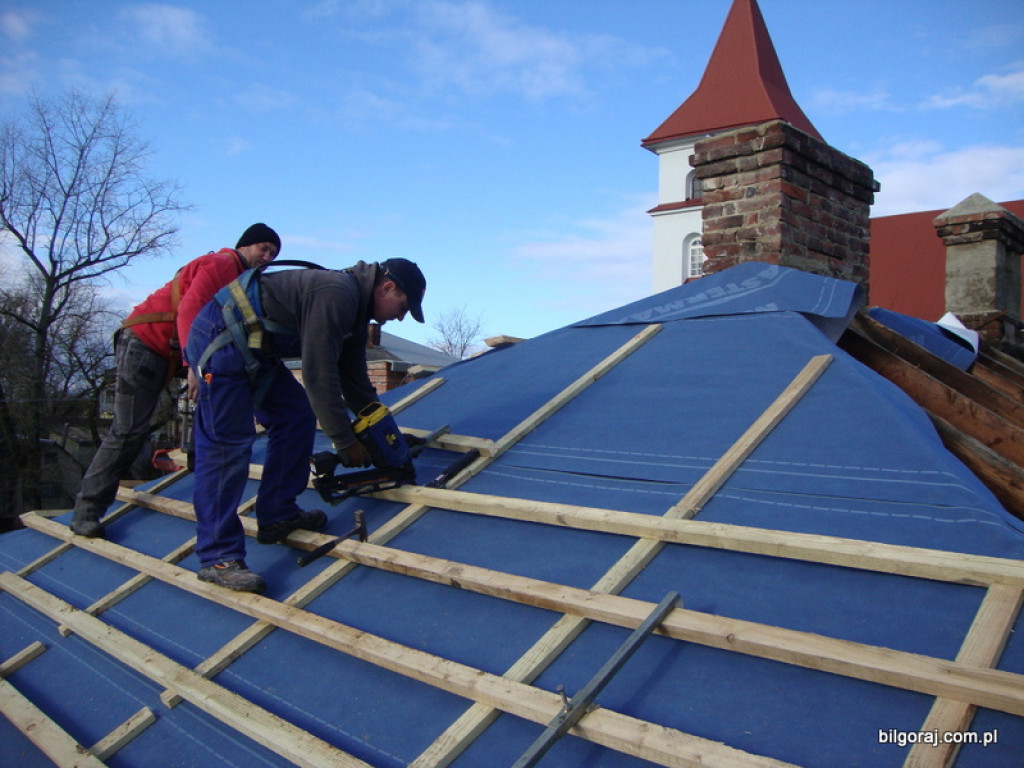 Biłgorajscy dekarze pomagali na Ukrainie (FOTO)