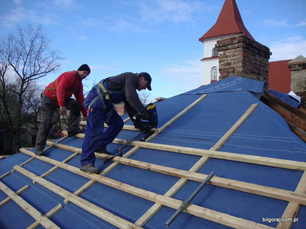 Biłgorajscy dekarze pomagali na Ukrainie (FOTO)
