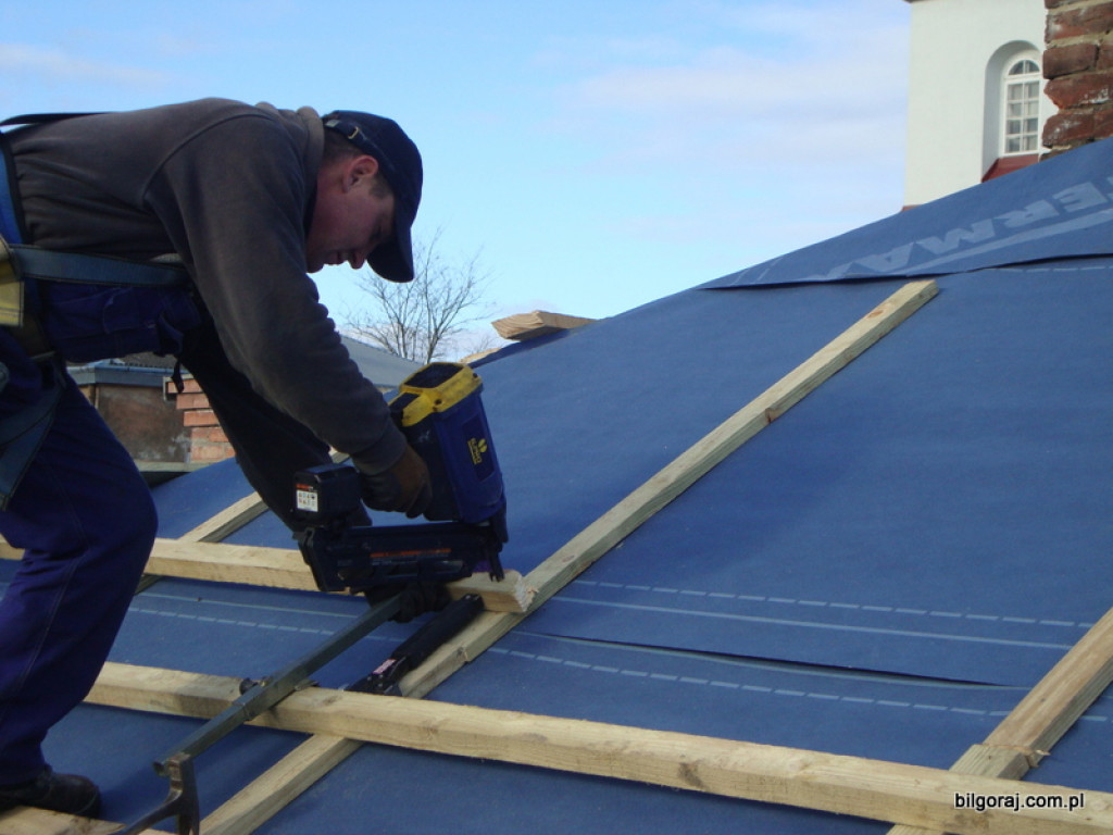 Biłgorajscy dekarze pomagali na Ukrainie (FOTO)