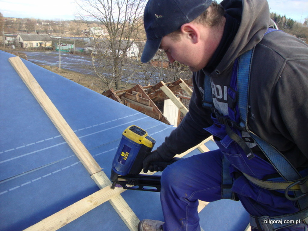 Biłgorajscy dekarze pomagali na Ukrainie (FOTO)