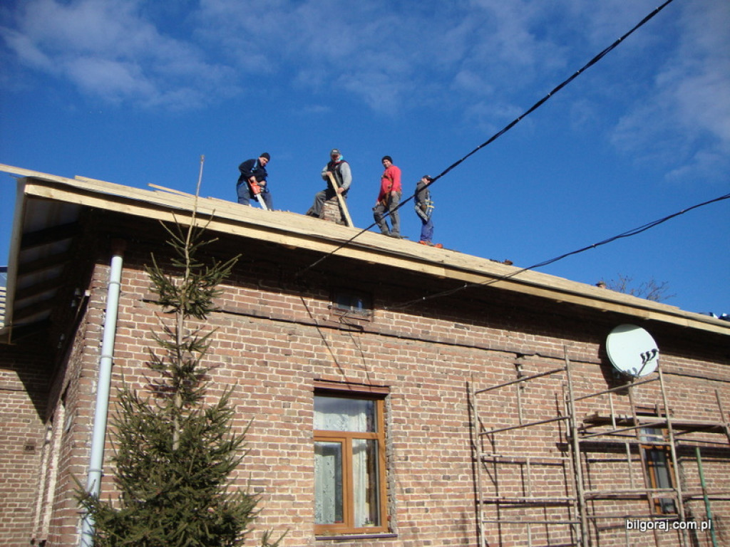 Biłgorajscy dekarze pomagali na Ukrainie (FOTO)