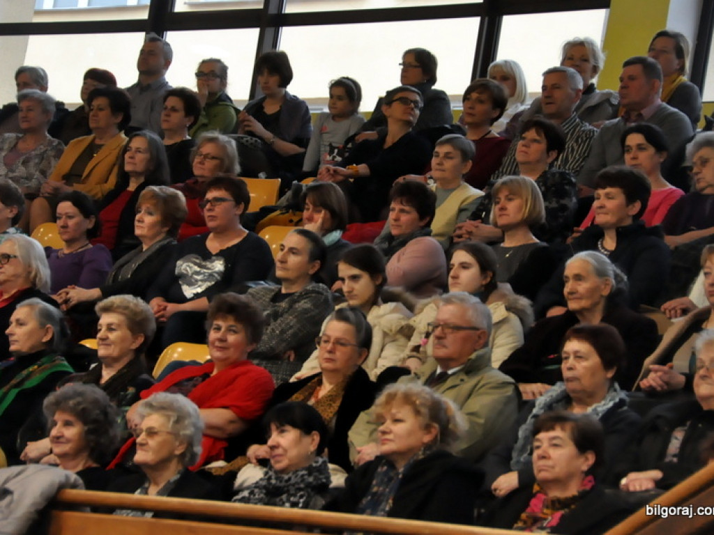 Powiatowy Dzień Kobiet - Biłgoraj 2016 (FOTO, VIDEO)