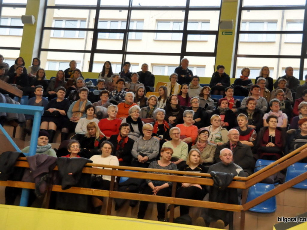 Powiatowy Dzień Kobiet - Biłgoraj 2016 (FOTO, VIDEO)