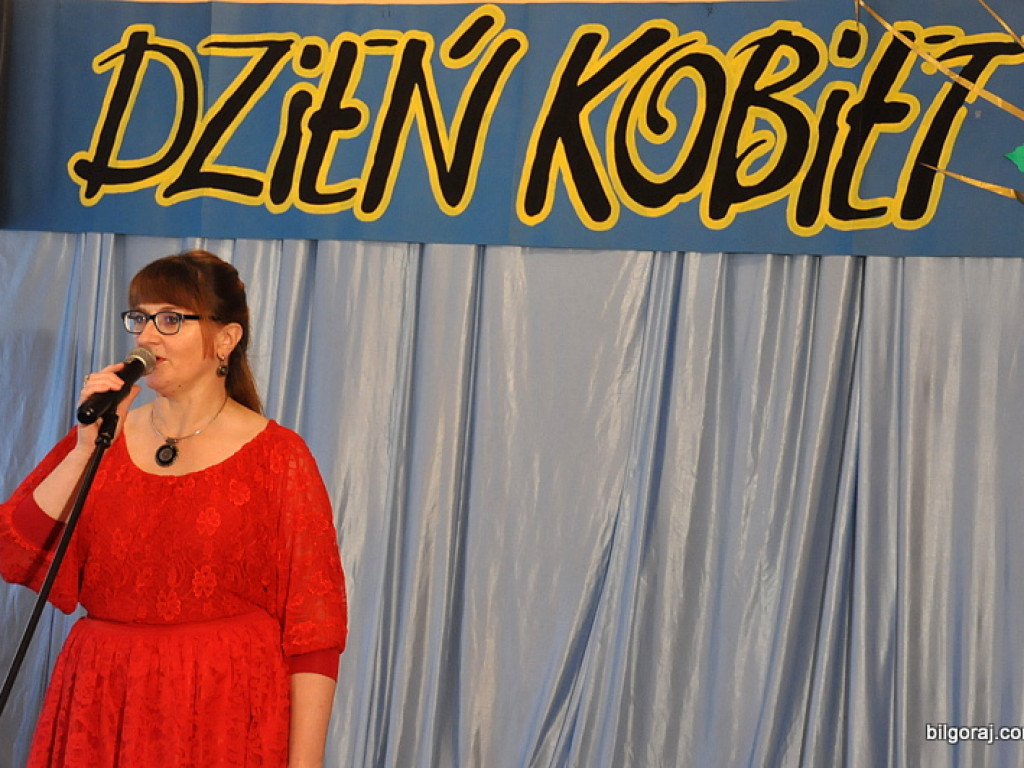 Dzień kobiet w Józefowie (FOTO)