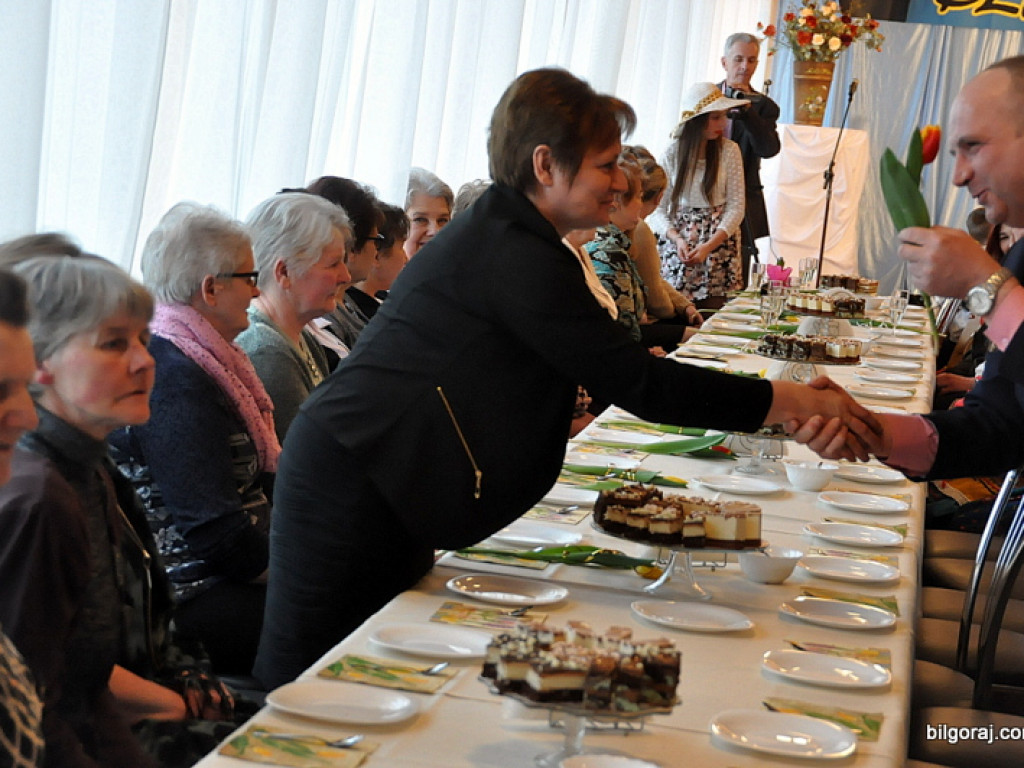 Dzień kobiet w Józefowie (FOTO)