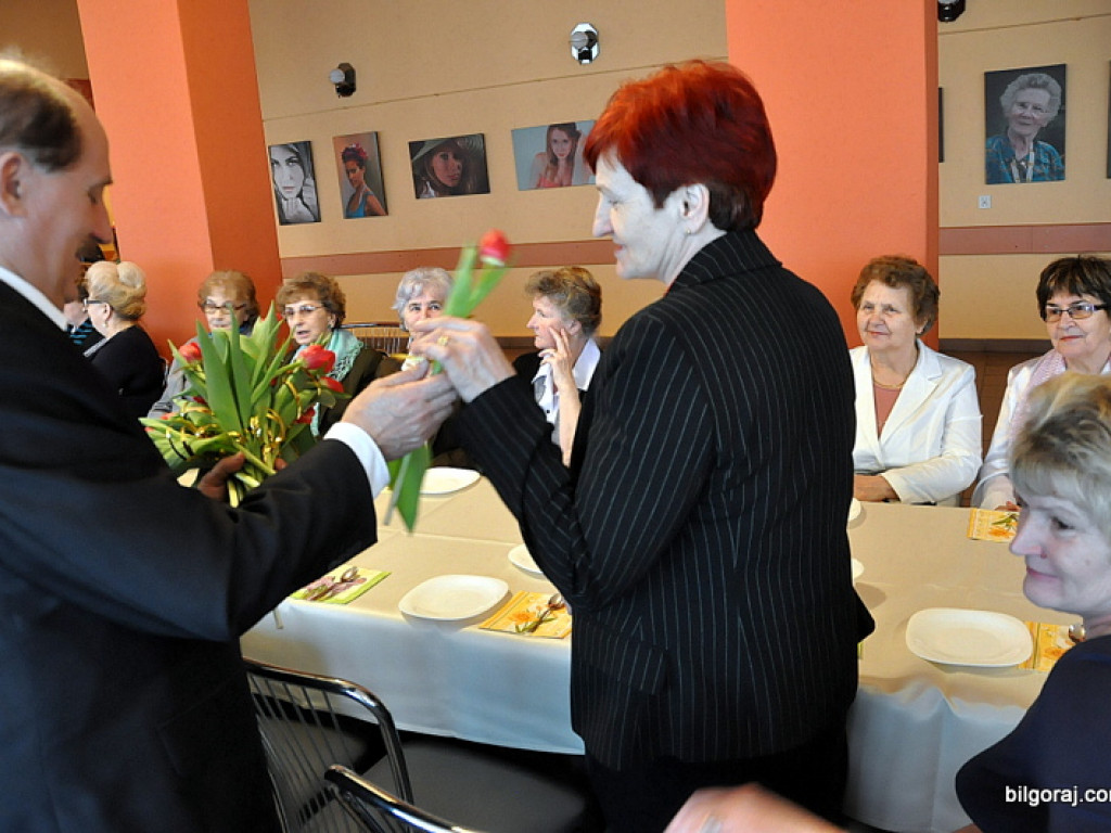 Dzień kobiet w Józefowie (FOTO)