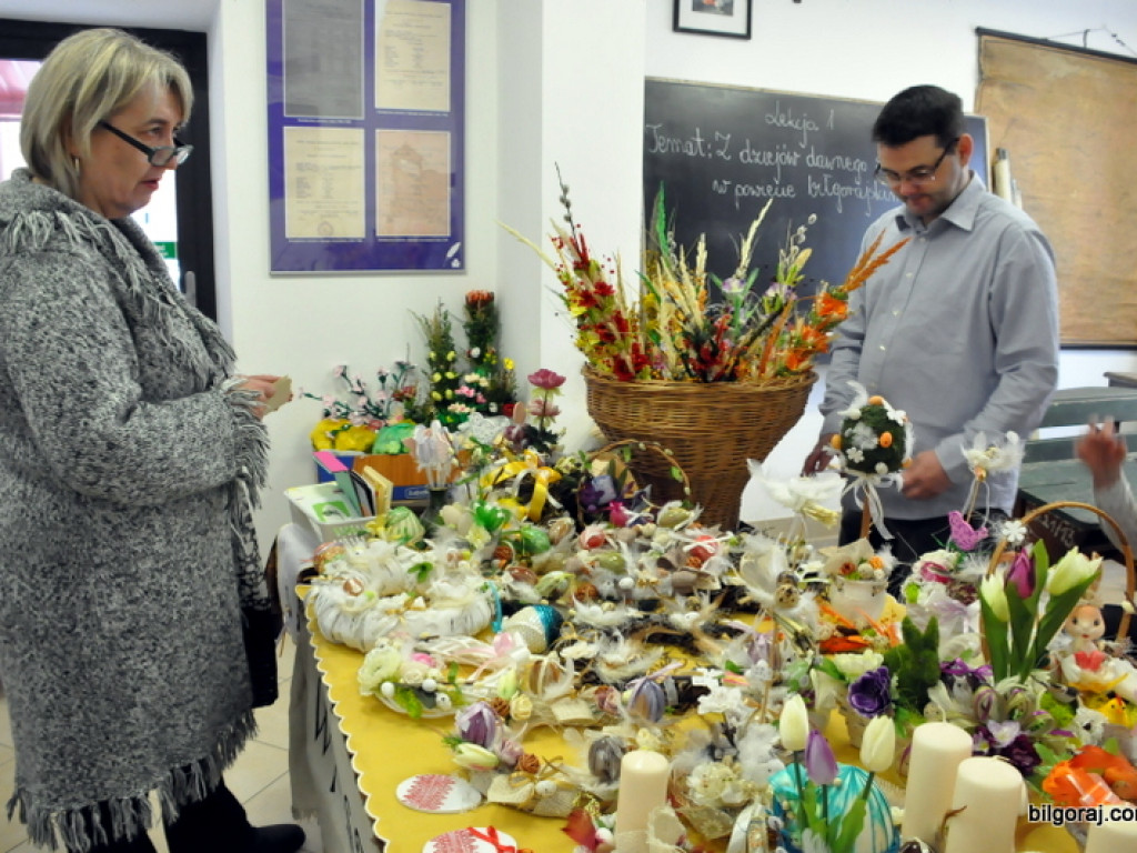 Kiermasz wielkanocny w MZB (FOTO)