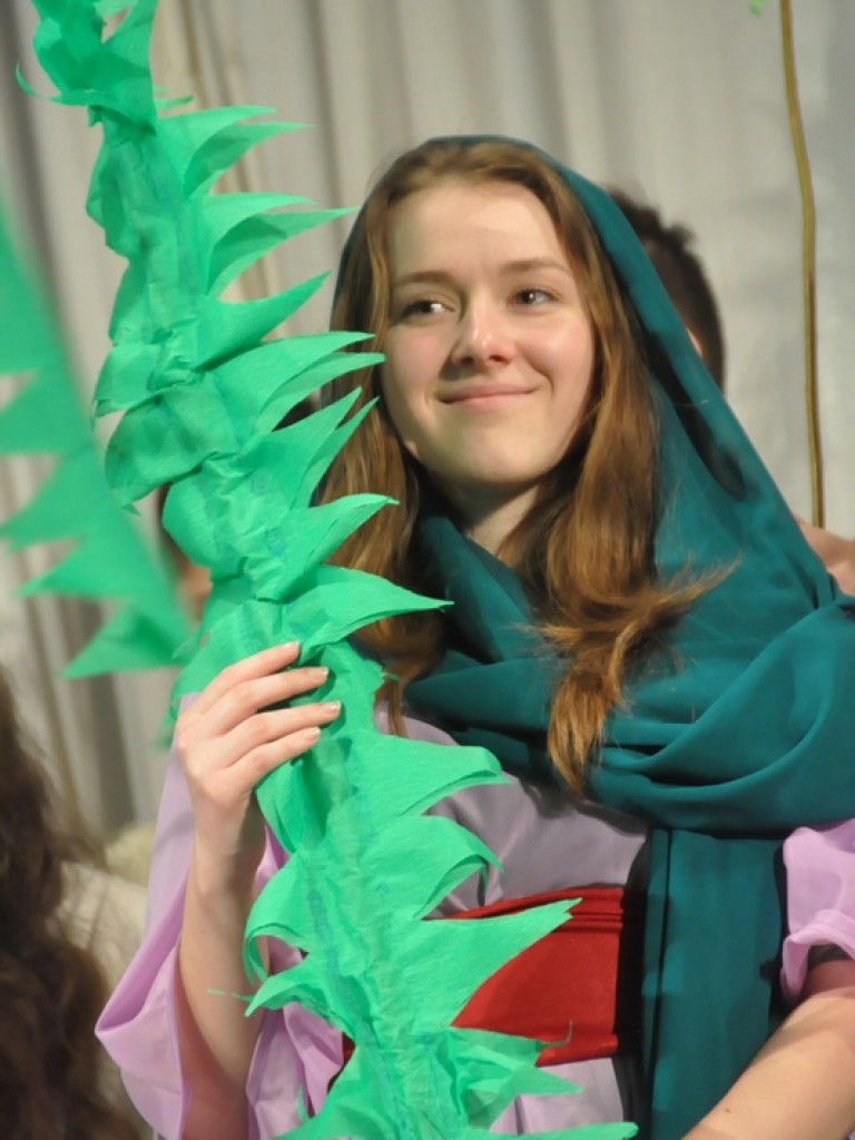 Misterium Męki Pańskiej w wykonaniu uczniów tarnogrodzkiego gimnazjum (FOTO)