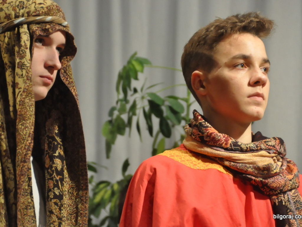 Misterium Męki Pańskiej w wykonaniu uczniów tarnogrodzkiego gimnazjum (FOTO)