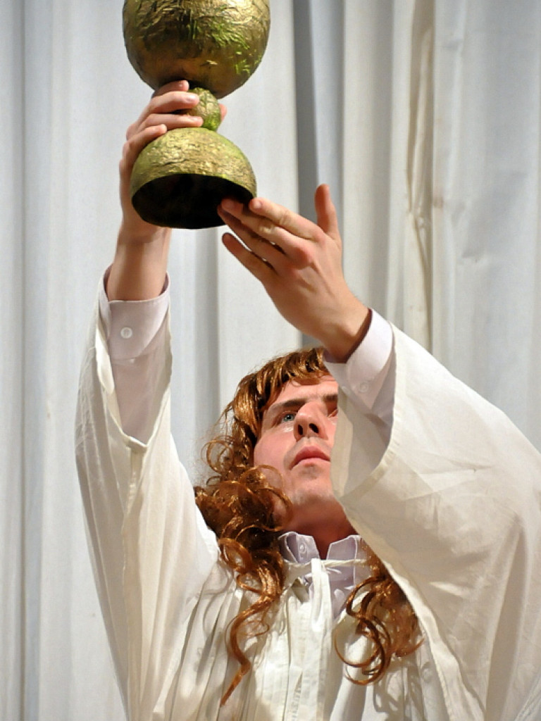 Misterium Męki Pańskiej w wykonaniu uczniów tarnogrodzkiego gimnazjum (FOTO)