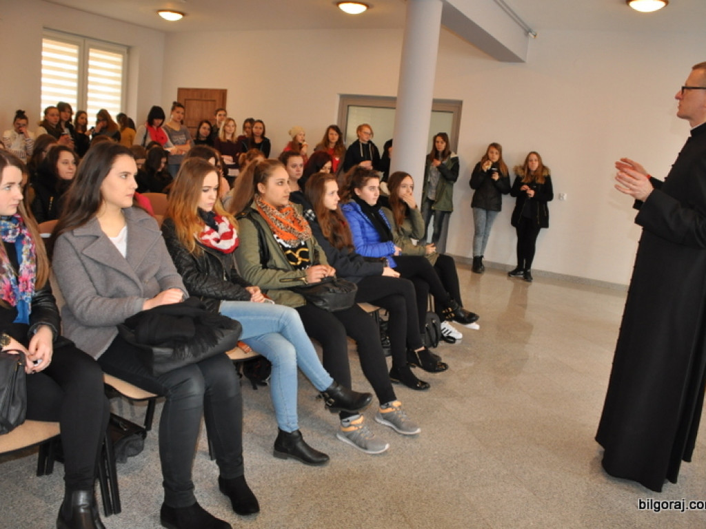 Spotkanie Szkolnych Kół Caritas Regionu Biłgorajskego (FOTO)