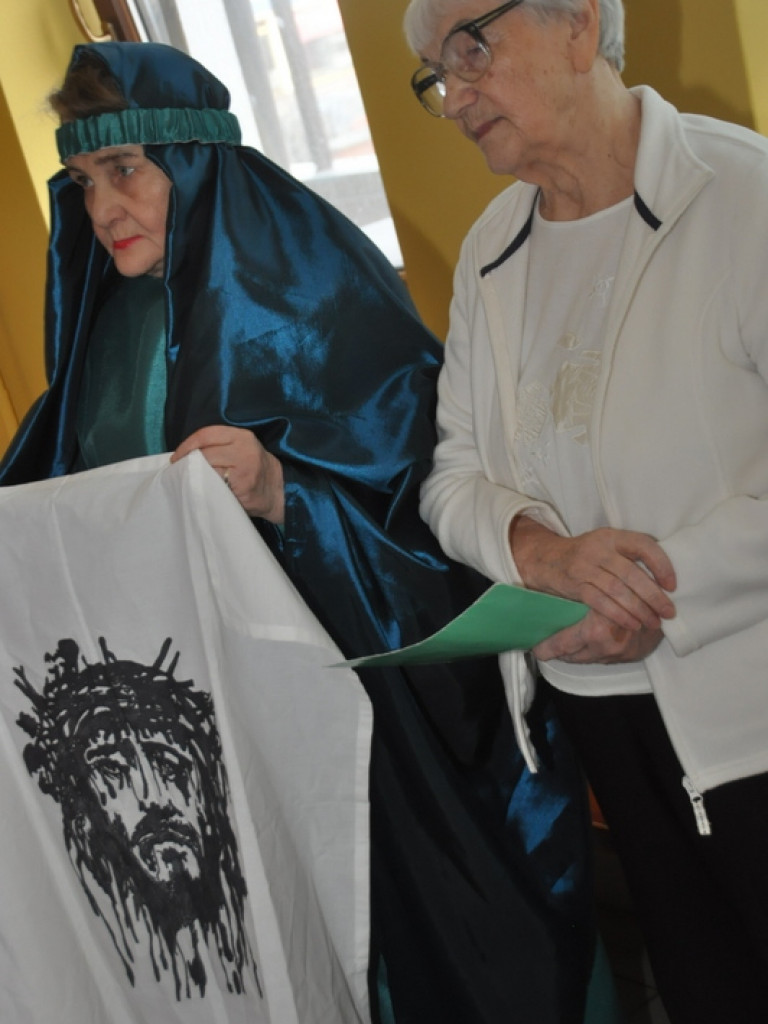 Misterium Męki Pańskiej w DPS dla Kombatantów (FOTO)