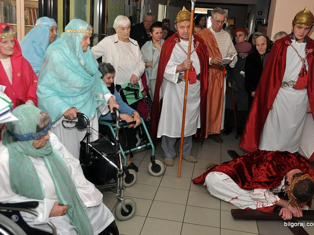 Misterium Męki Pańskiej w DPS dla Kombatantów (FOTO)