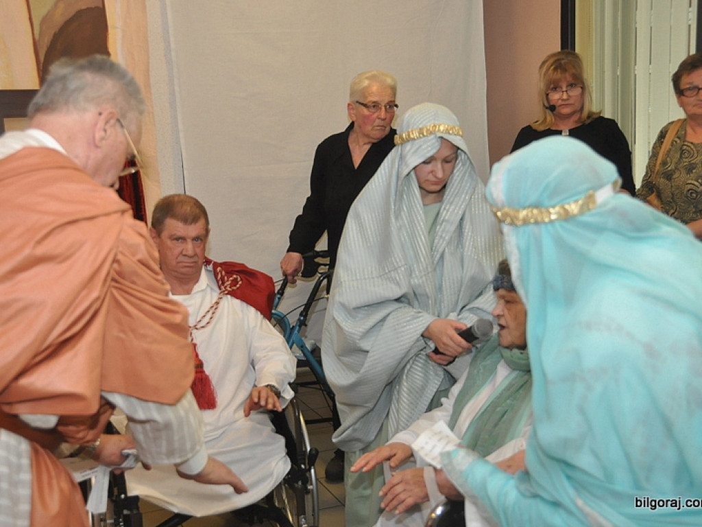 Misterium Męki Pańskiej w DPS dla Kombatantów (FOTO)