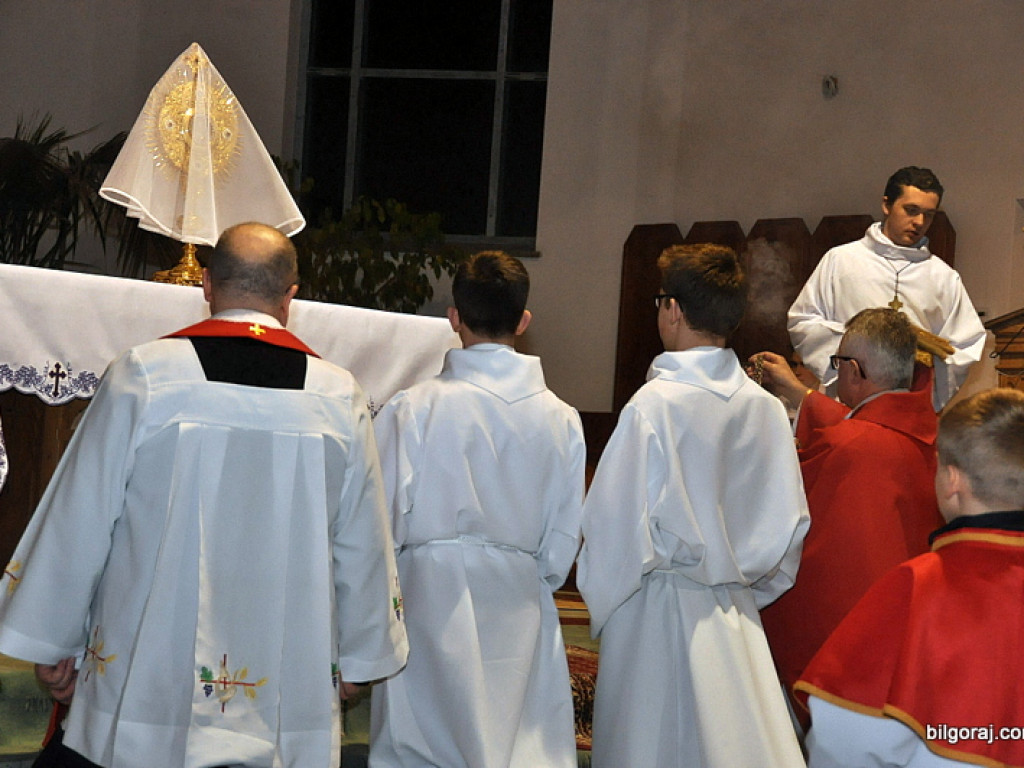 Liturgia Wielkiego Piątku (FOTO)