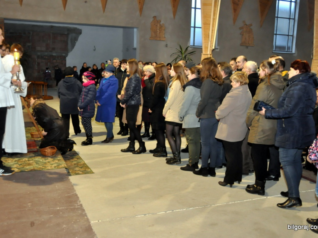 Liturgia Wielkiego Piątku (FOTO)