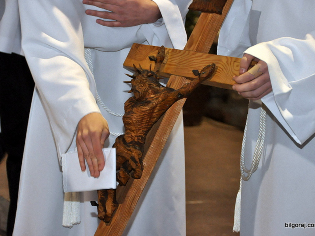 Liturgia Wielkiego Piątku (FOTO)
