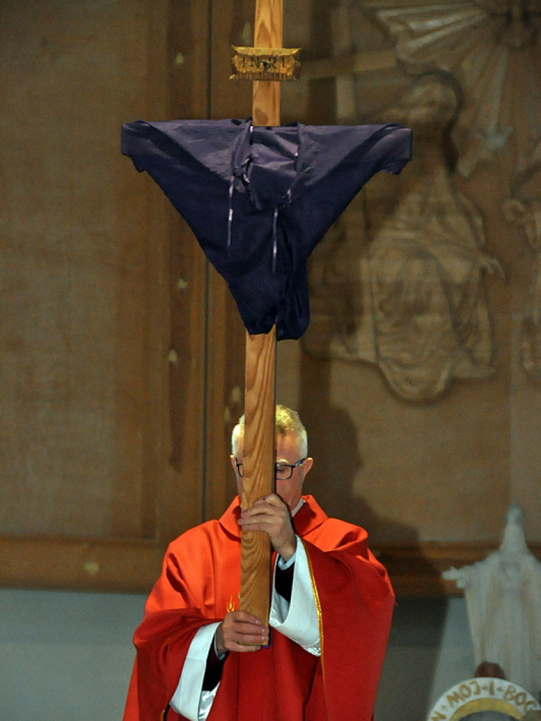 Liturgia Wielkiego Piątku (FOTO)