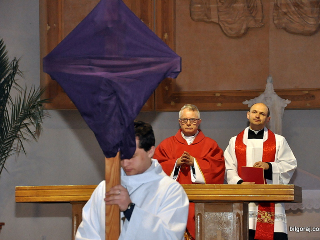 Liturgia Wielkiego Piątku (FOTO)