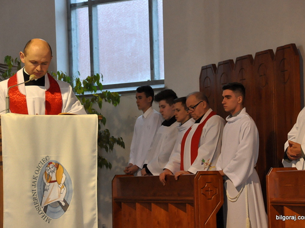 Liturgia Wielkiego Piątku (FOTO)