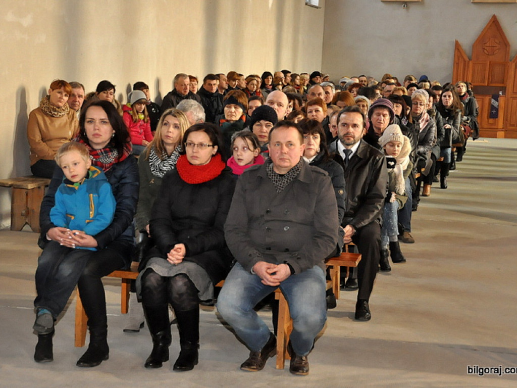 Liturgia Wielkiego Piątku (FOTO)
