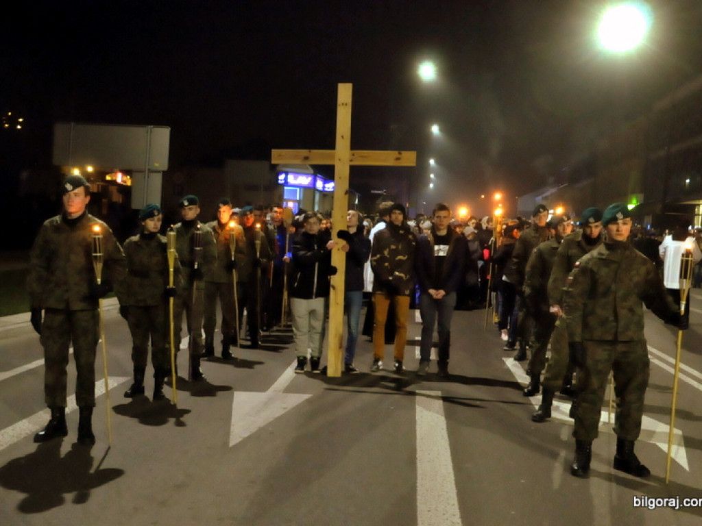 Droga Krzyżowa ulicami Miasta (FOTO)