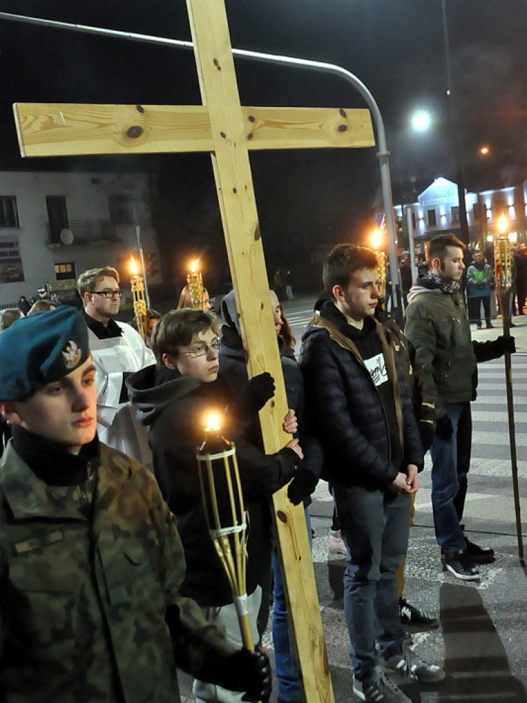 Droga Krzyżowa ulicami Miasta (FOTO)