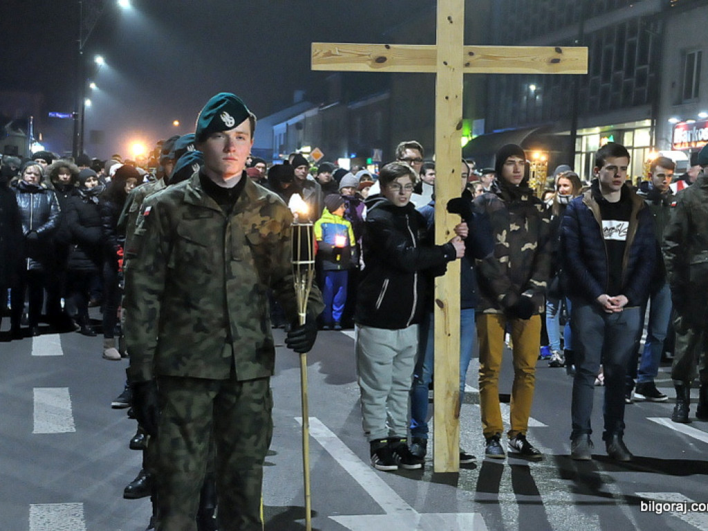 Droga Krzyżowa ulicami Miasta (FOTO)