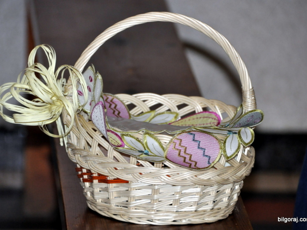 Poświęcenie pokarmów na stół wielkanocny (FOTO)