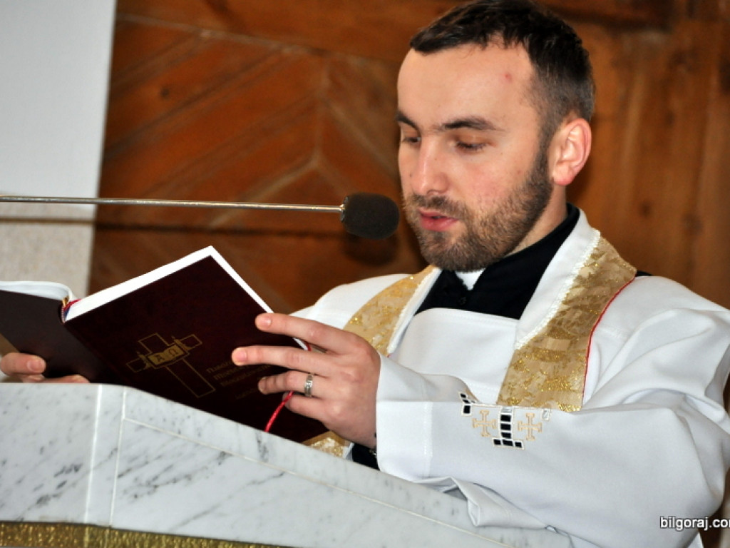 Poświęcenie pokarmów na stół wielkanocny (FOTO)