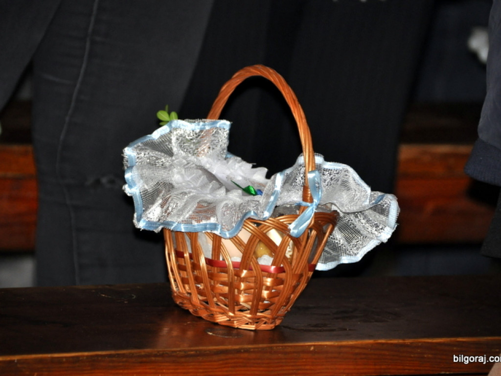 Poświęcenie pokarmów na stół wielkanocny (FOTO)