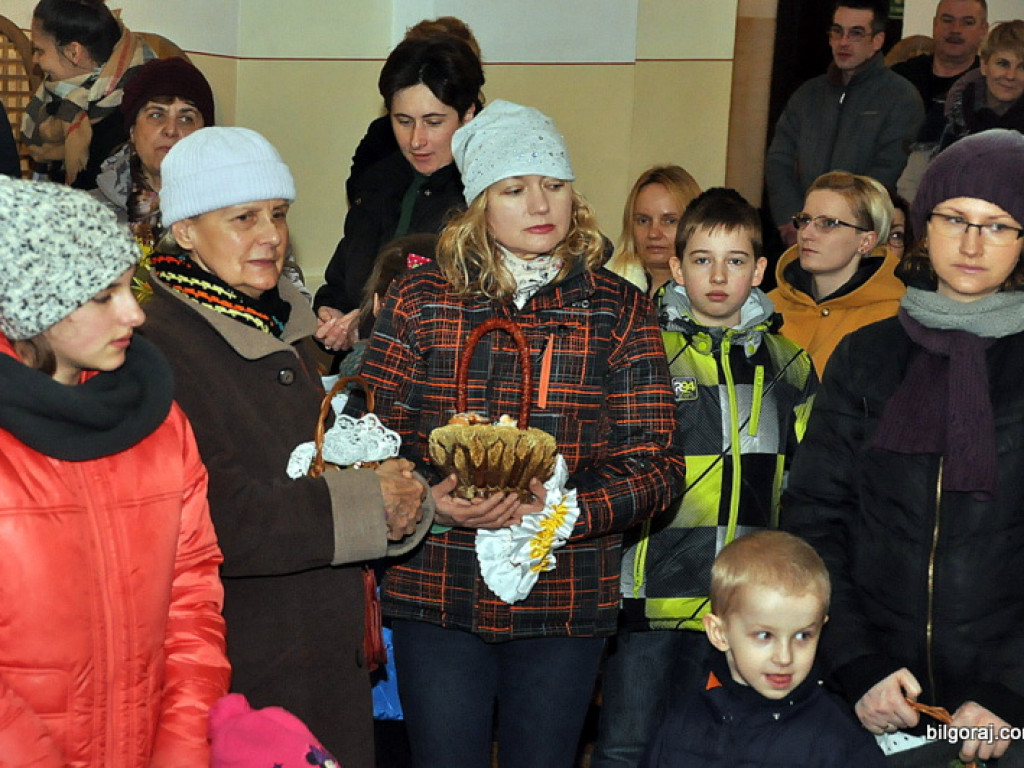 Poświęcenie pokarmów na stół wielkanocny (FOTO)