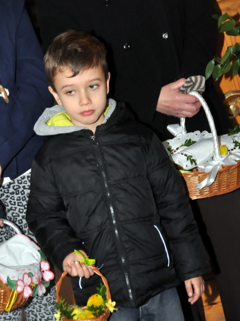 Poświęcenie pokarmów na stół wielkanocny (FOTO)