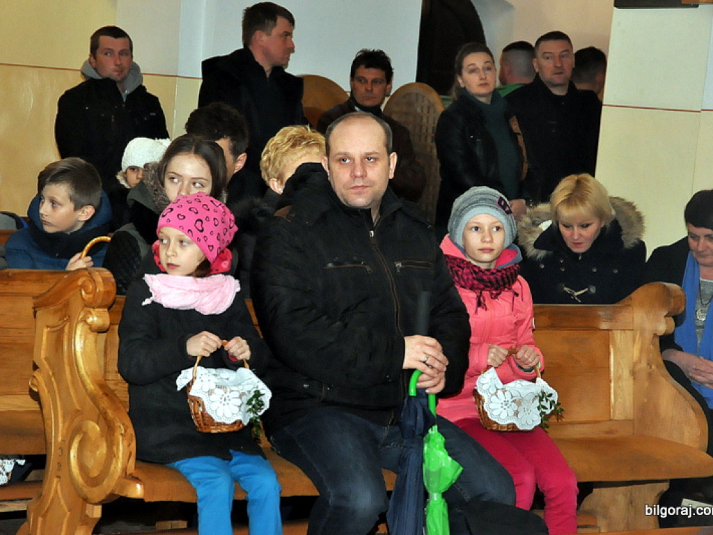 Poświęcenie pokarmów na stół wielkanocny (FOTO)