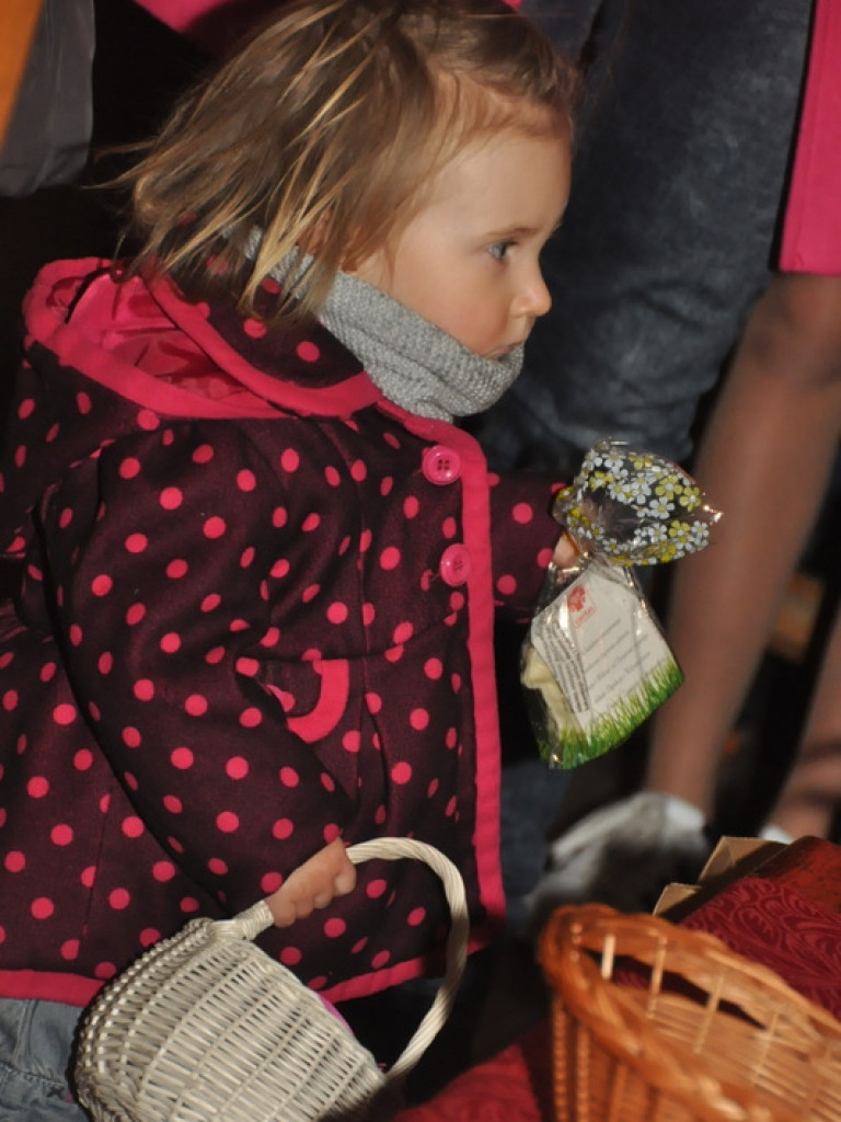 Poświęcenie pokarmów na stół wielkanocny (FOTO)