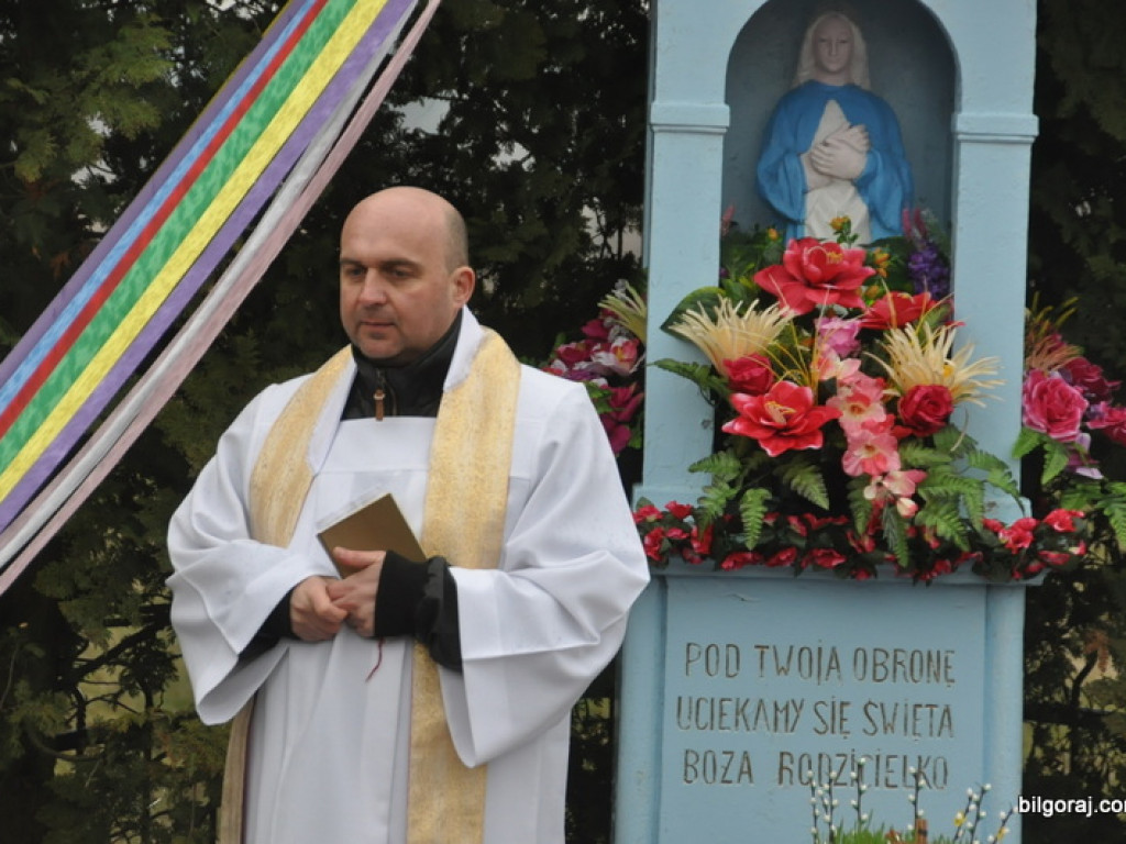 Poświęcenie pokarmów na stół wielkanocny (FOTO)