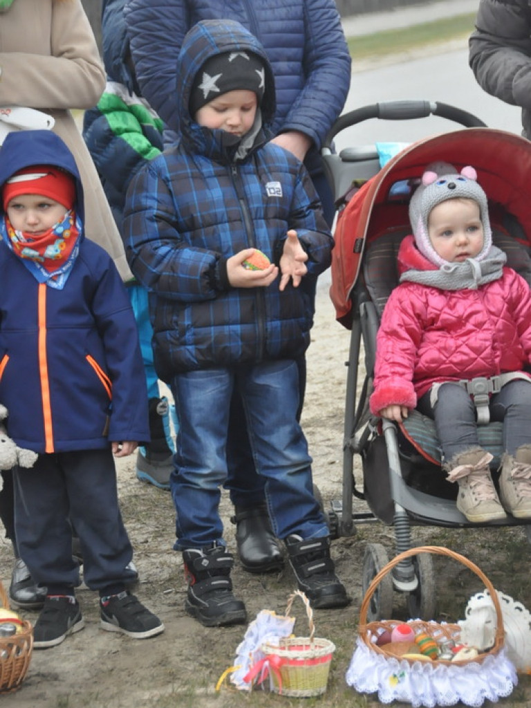 Poświęcenie pokarmów na stół wielkanocny (FOTO)