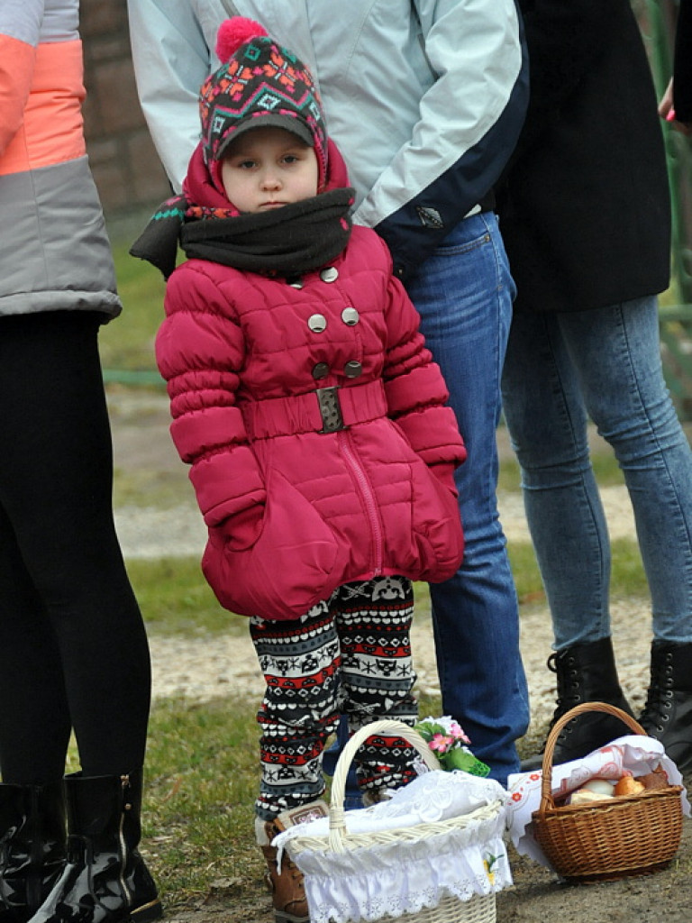 Poświęcenie pokarmów na stół wielkanocny (FOTO)