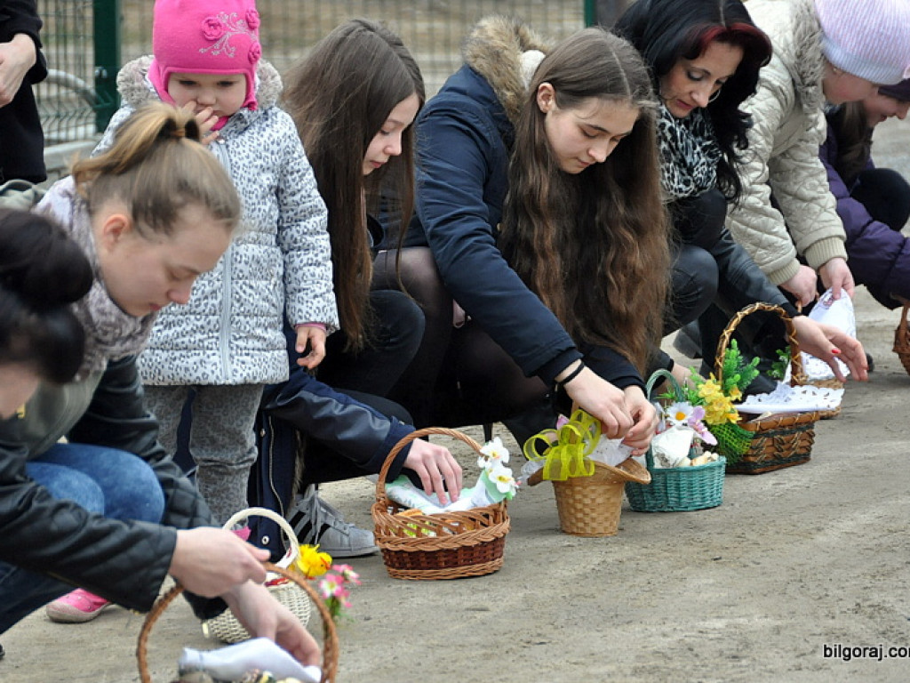 Poświęcenie pokarmów na stół wielkanocny (FOTO)