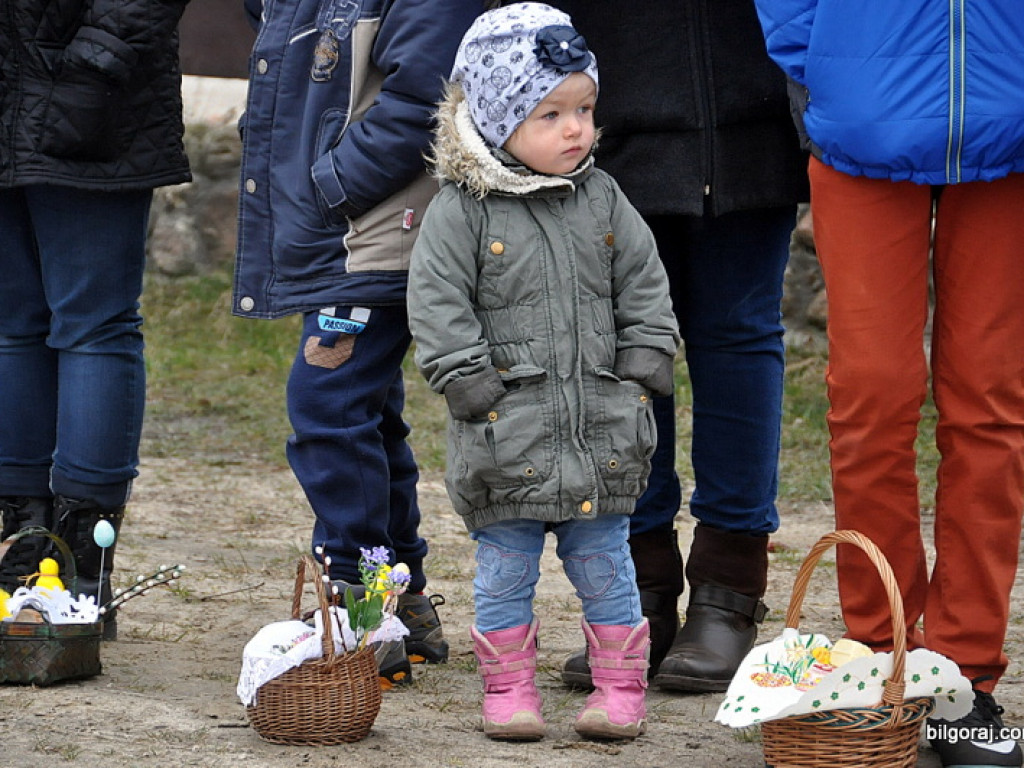 Poświęcenie pokarmów na stół wielkanocny (FOTO)