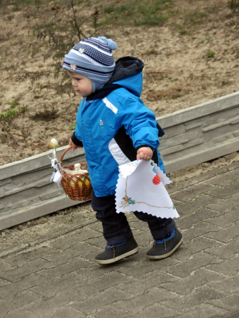 Poświęcenie pokarmów na stół wielkanocny (FOTO)