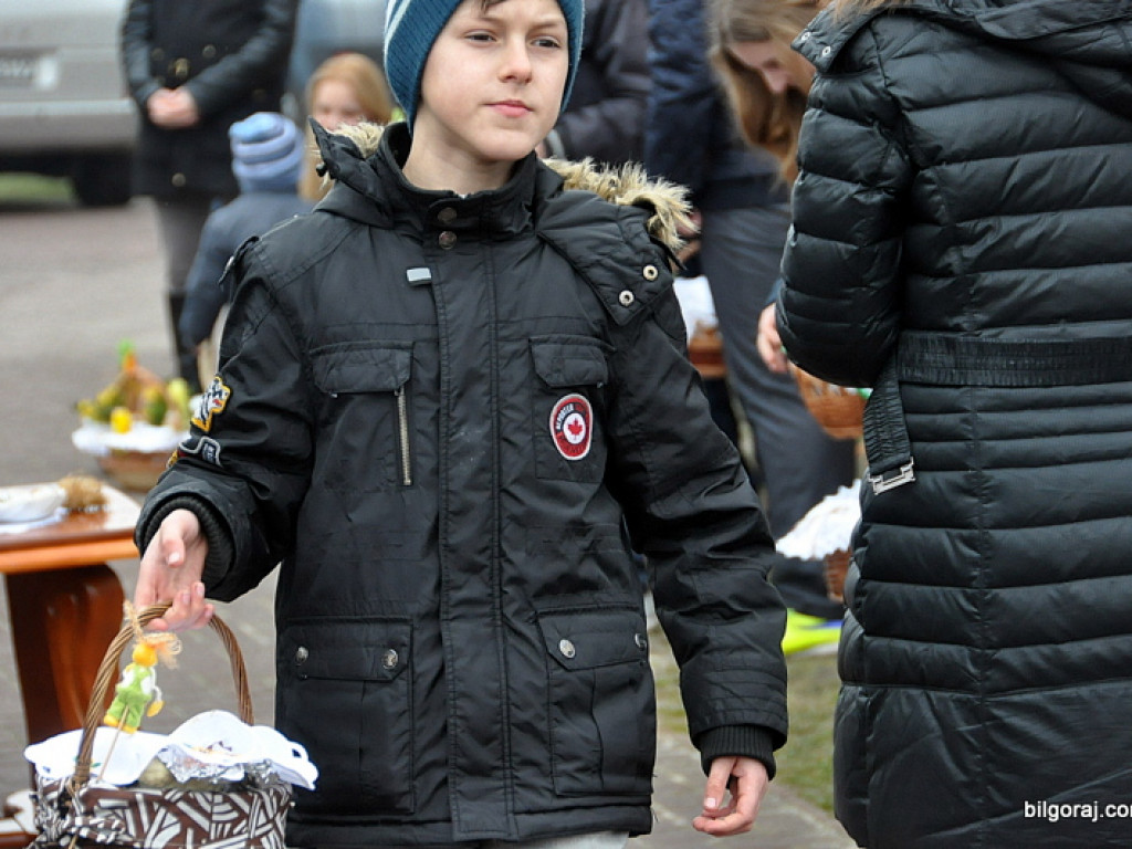 Poświęcenie pokarmów na stół wielkanocny (FOTO)