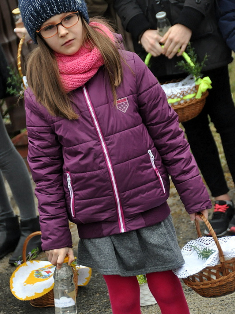 Poświęcenie pokarmów na stół wielkanocny (FOTO)
