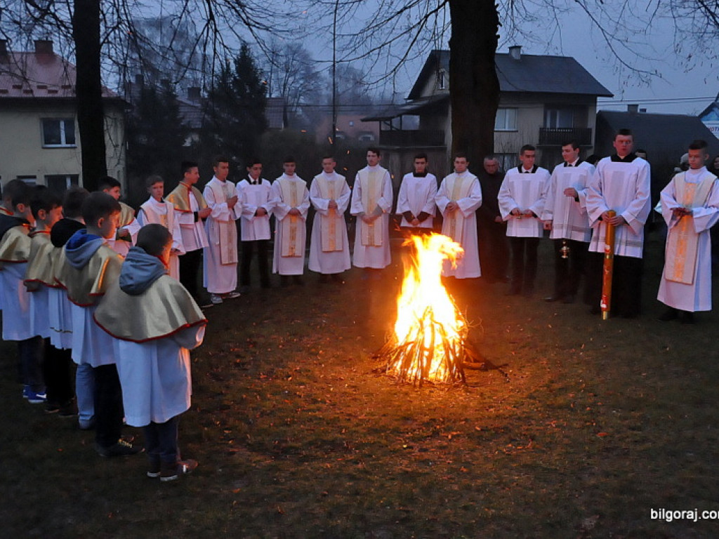 Liturgia Wigilii Paschalnej (FOTO)