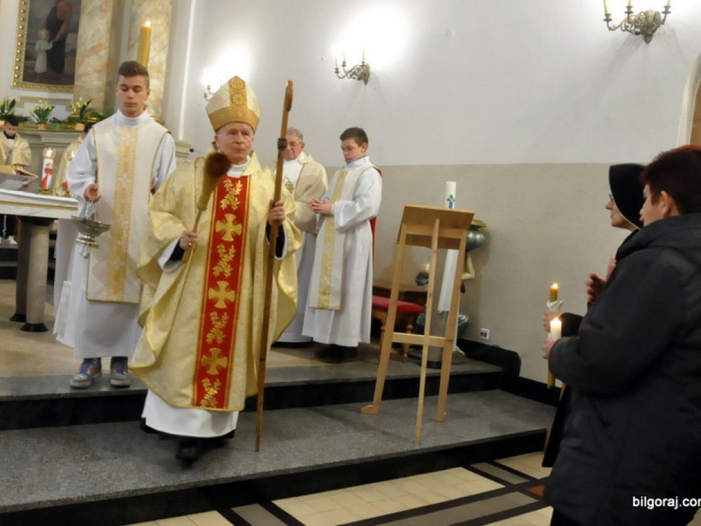 Liturgia Wigilii Paschalnej (FOTO)