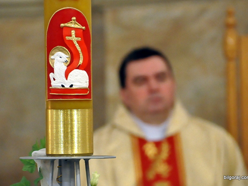 Liturgia Wigilii Paschalnej (FOTO)