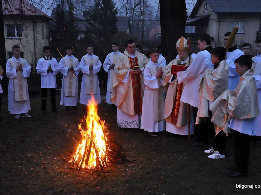 Liturgia Wigilii Paschalnej (FOTO)